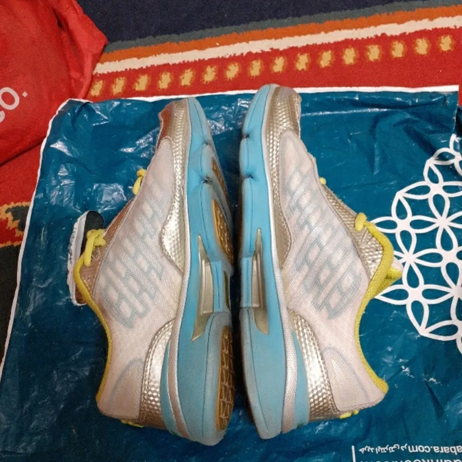 کفش زنانه ودخترانه