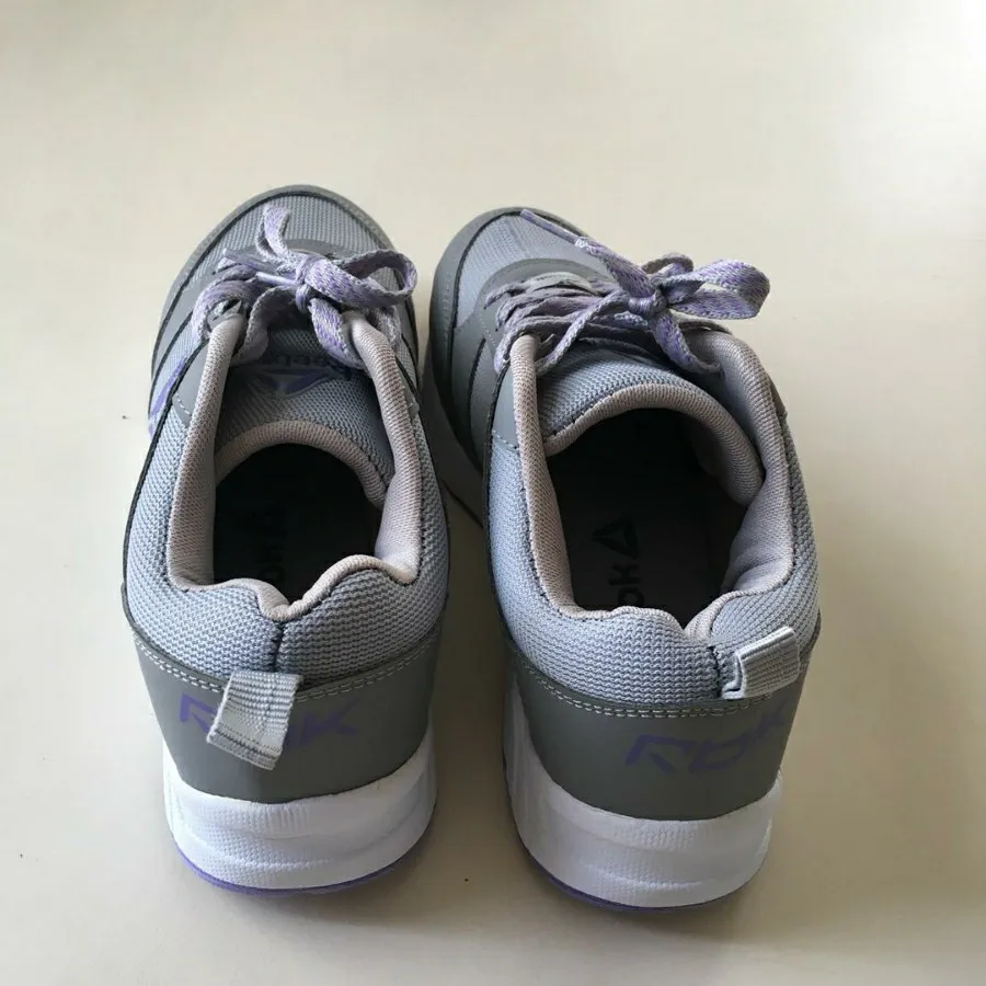 کتونی طرح ریباک سایز 37