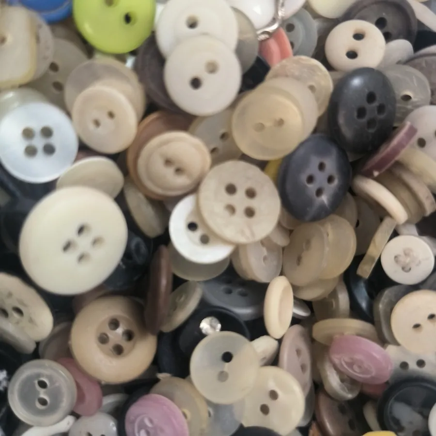 دو کیلو دکمه