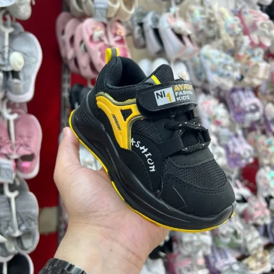 کتونی بچگانه