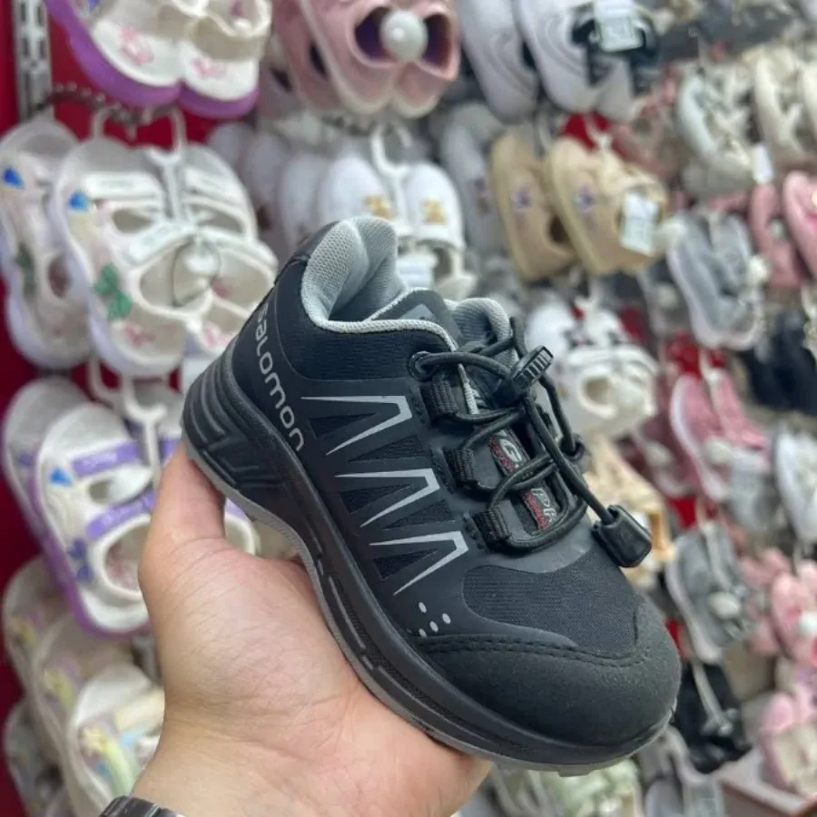 کتونی بچگانه