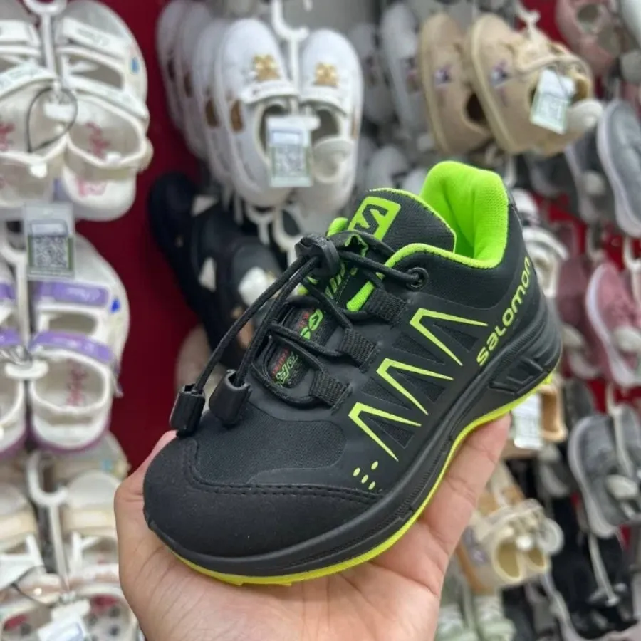 کتونی بچگانه