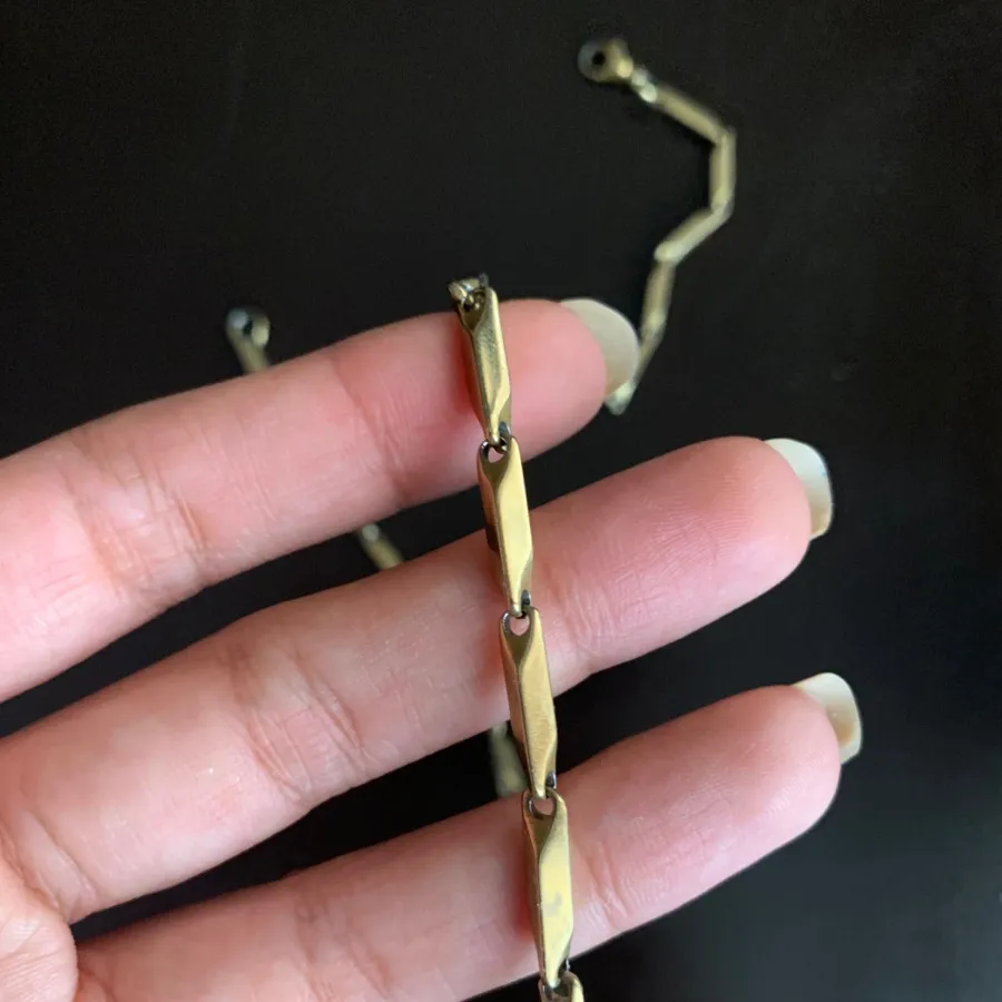 زنجیر گردنبند بسیار شیک