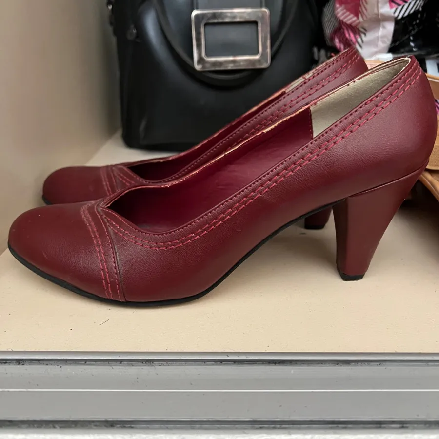 کفش چرم مصنوعی