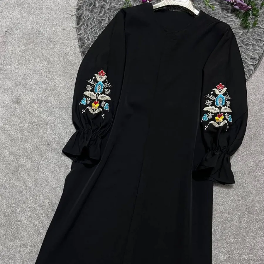 مانتو گلدوزی