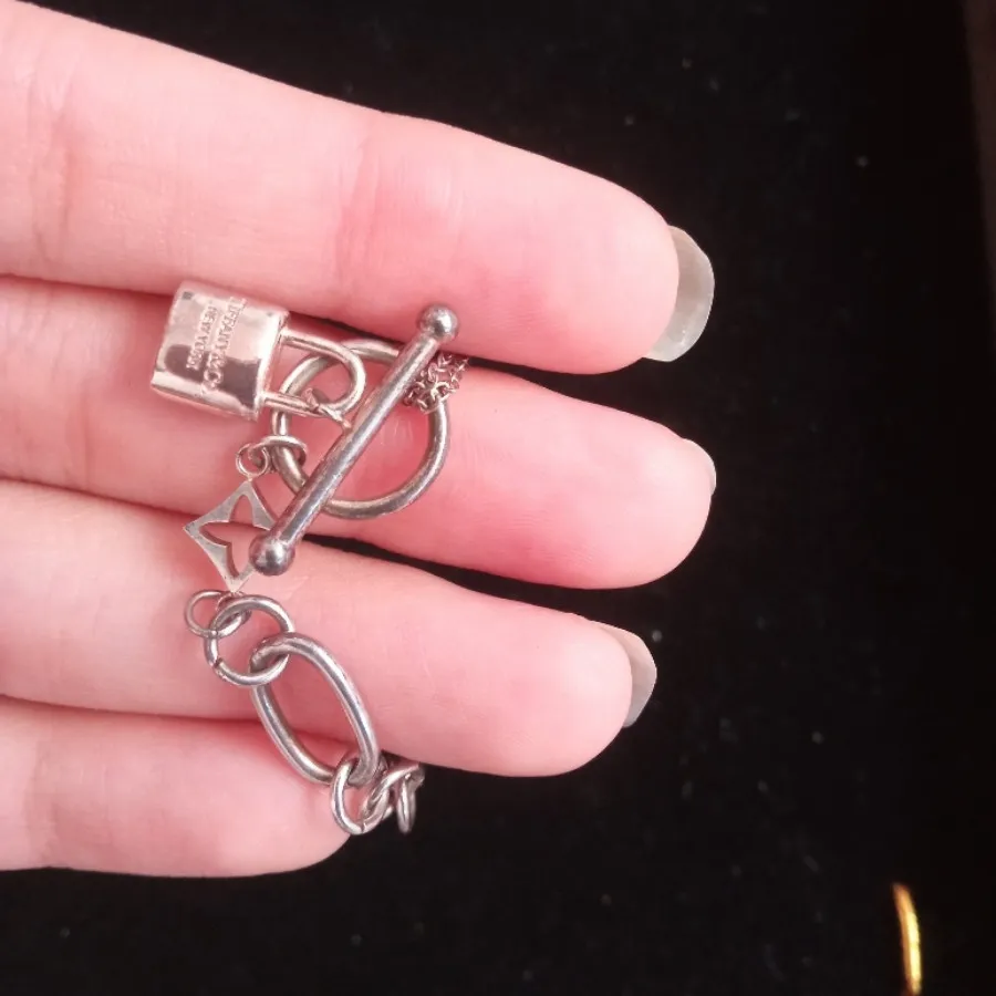 دستبند برند قفل و تیفانی