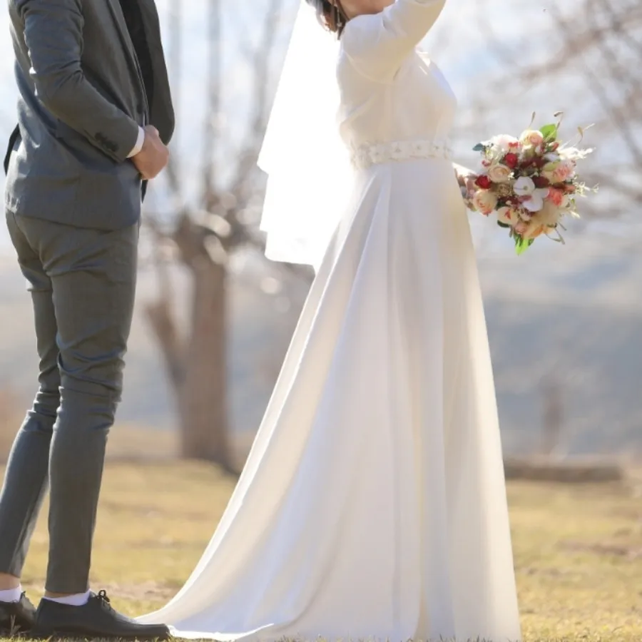 لباس سفید نباتی