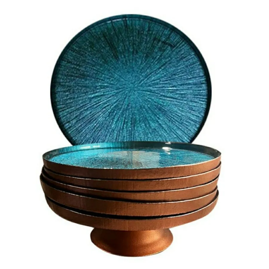 کیک خوری و ظرف سرو