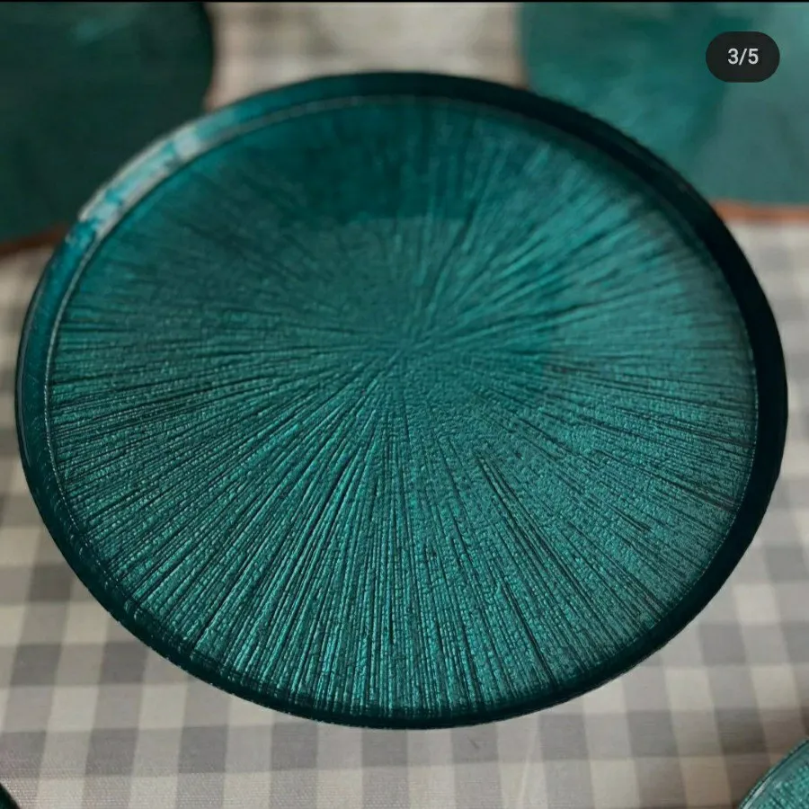 کیک خوری و ظرف سرو