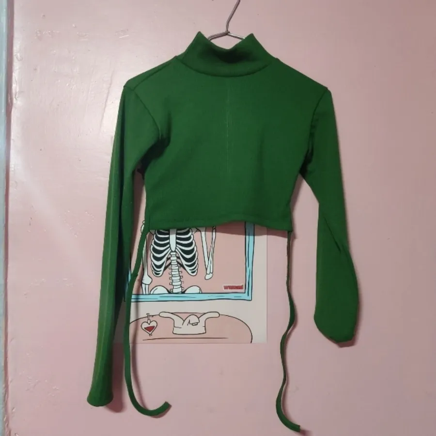 کراپ سبز و بنفش پشت بندی