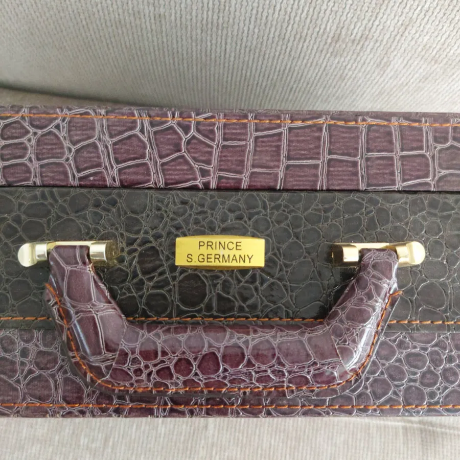 چمدان سرویس قاشق وچنگال