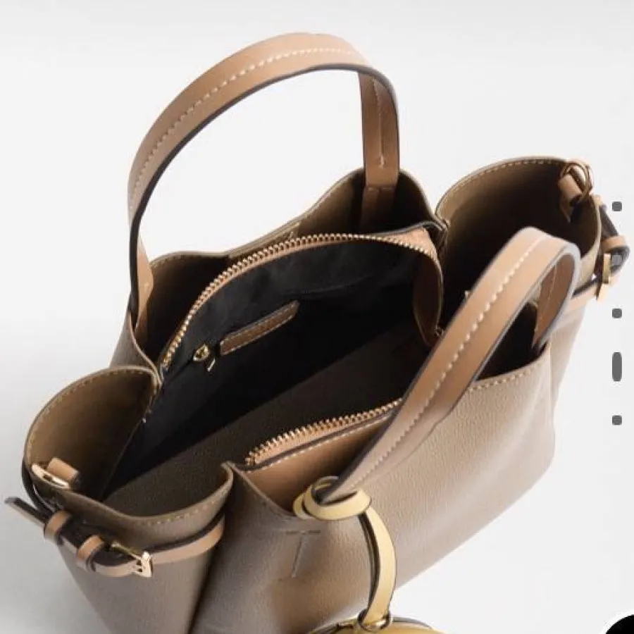 کیف پارفویس