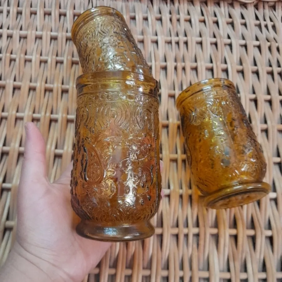 لیوان قدیمی