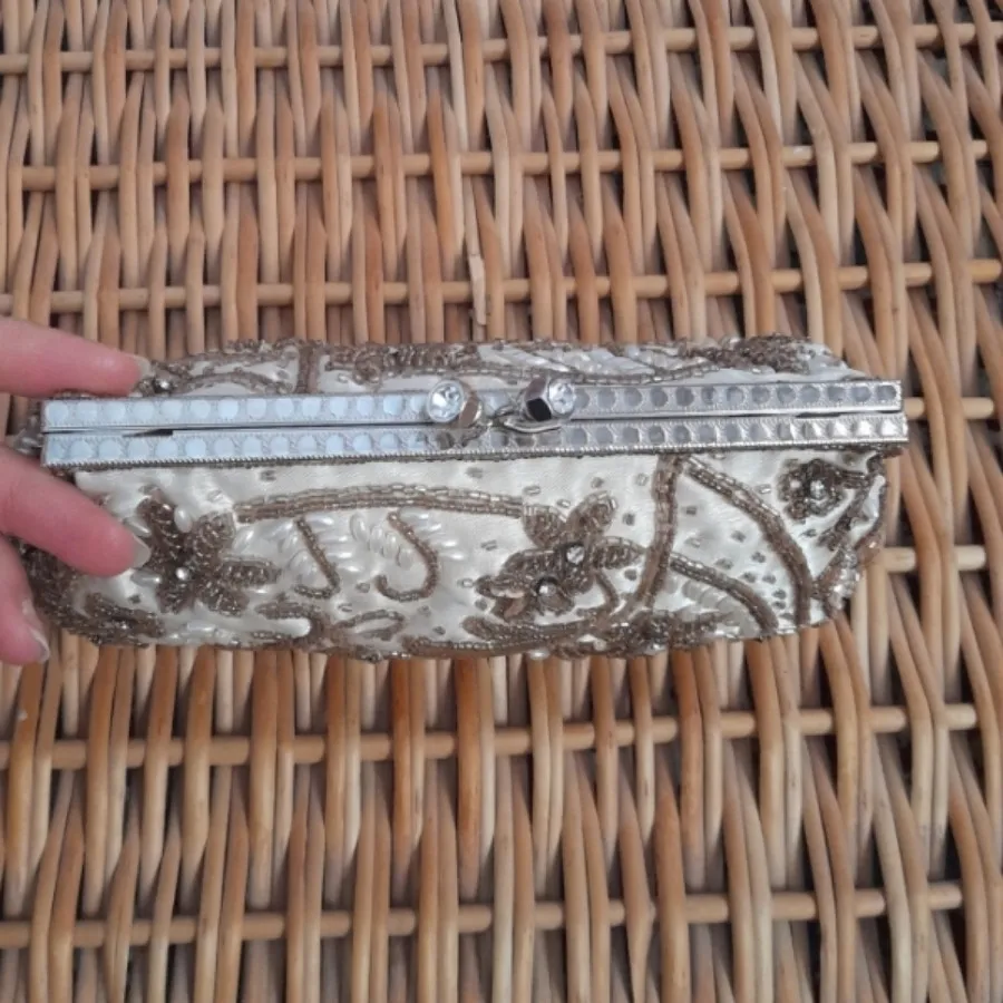 کیف دست دوز