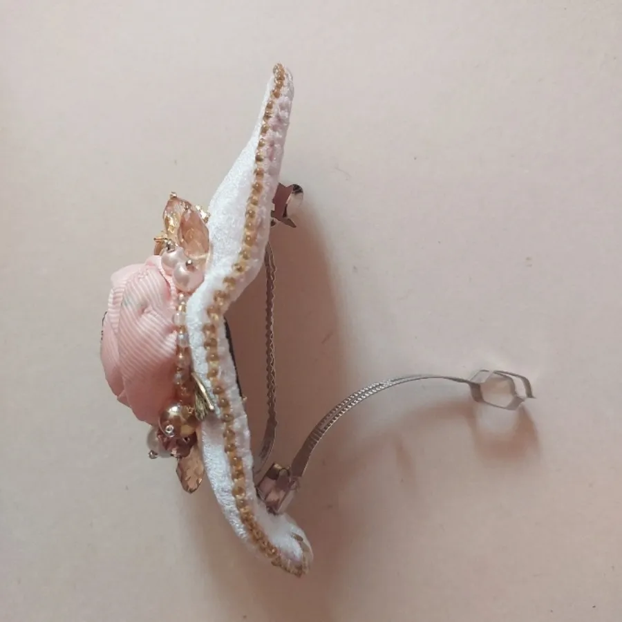 سنجاق سر شیک و مجلسی