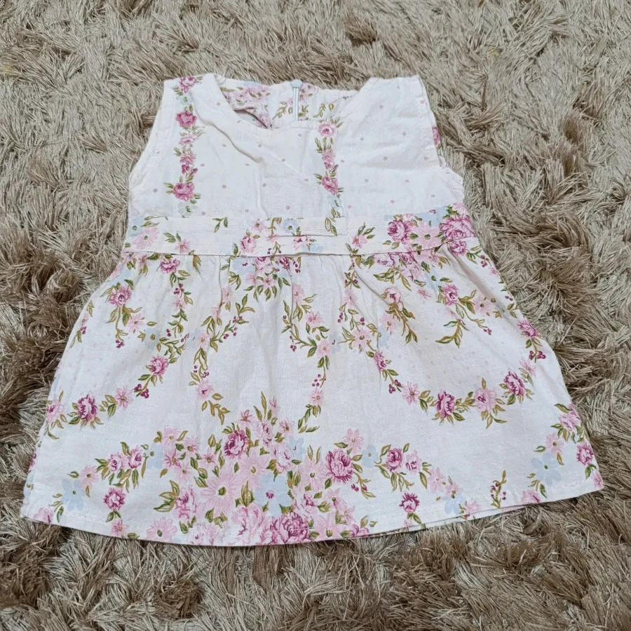 پیراهن دخترانه