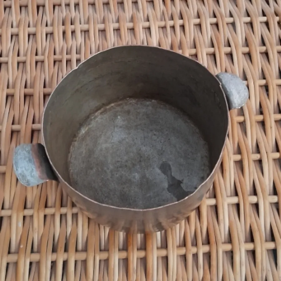 قابلمه مس قدیمی