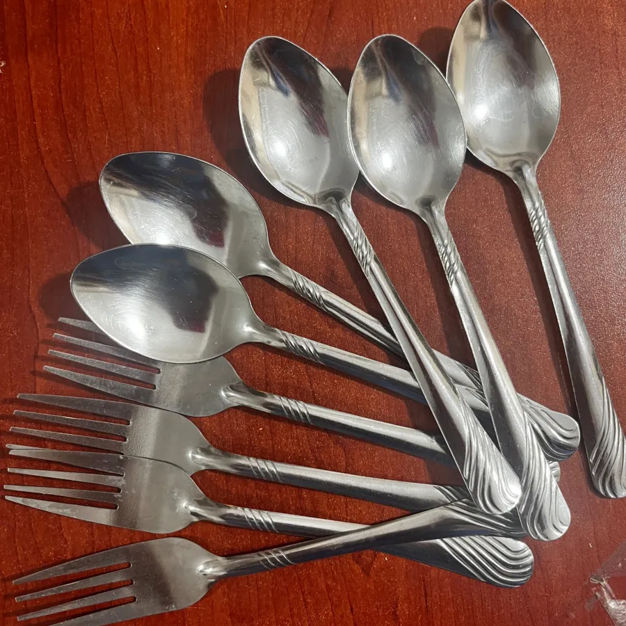 قاشق و کارد