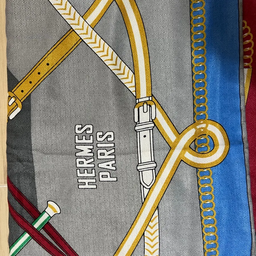 روسری قواره دار طرح هرمس