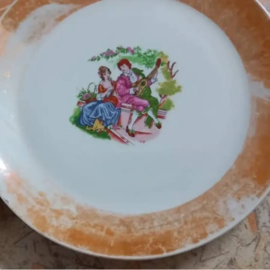 پیش دستی قدیمی