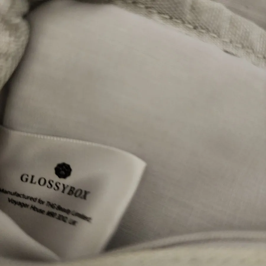 کراس بادی Glossybox