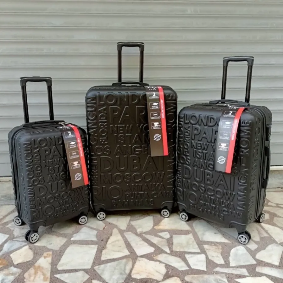 چمدان سایز متوسط مشکی ترک