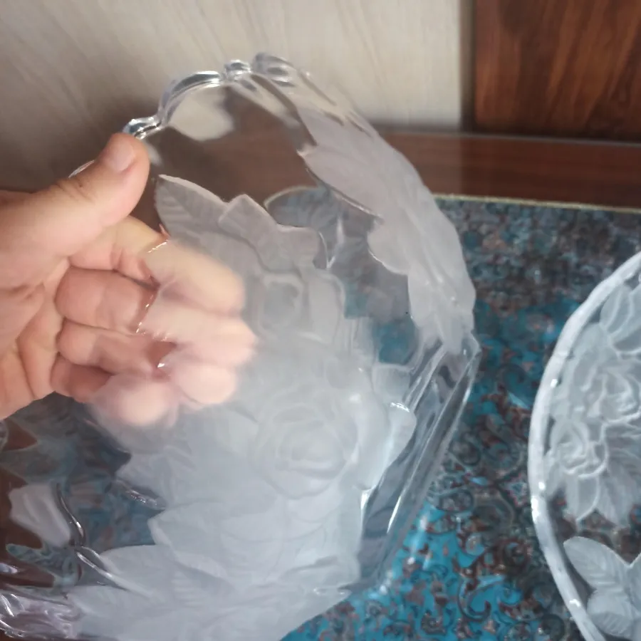 کاسه و دیس میوه خوری