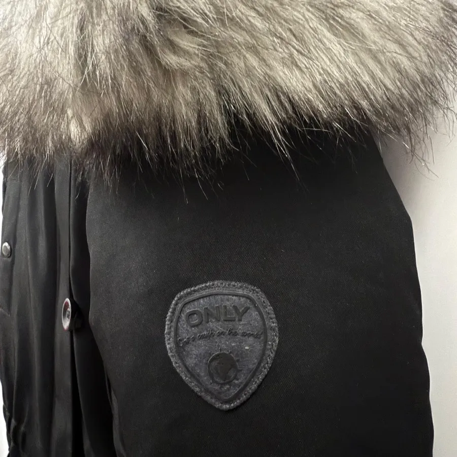 کاپشن برند دانمارکی only