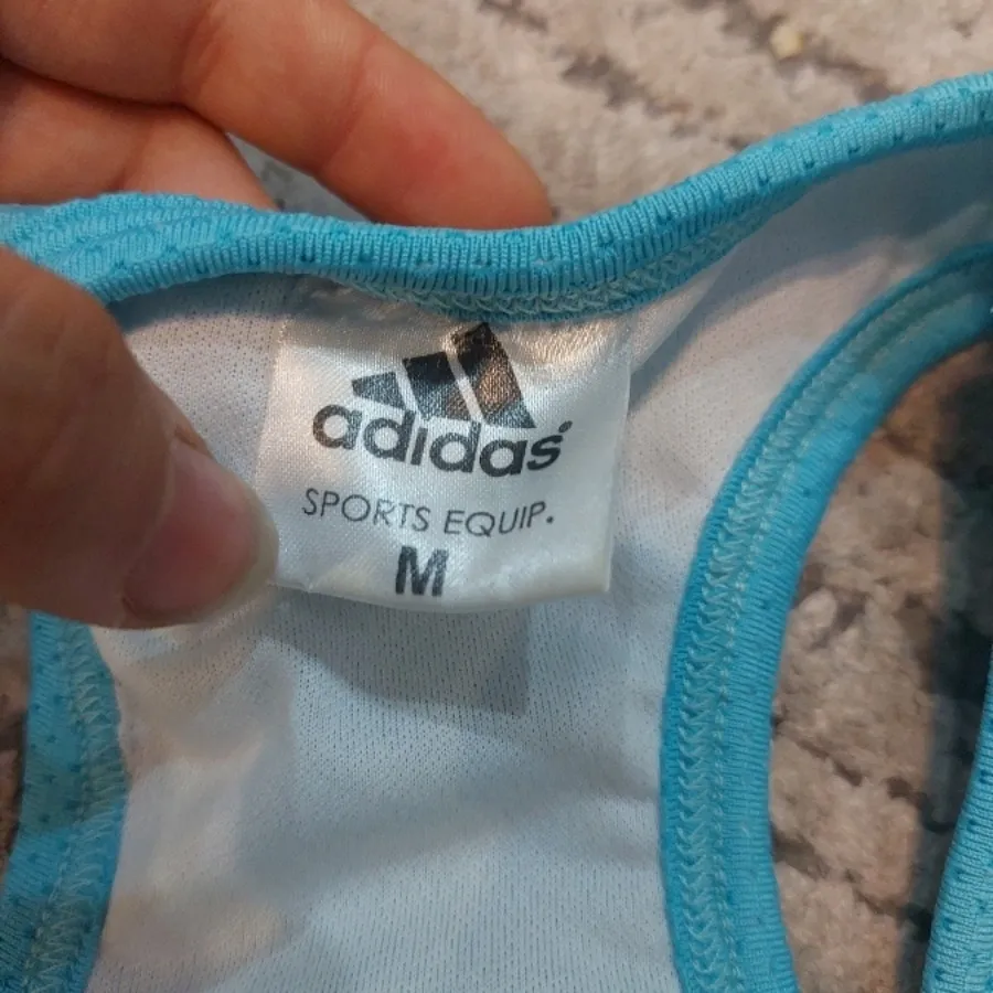 ست نیمتنه و لگ ورزشی