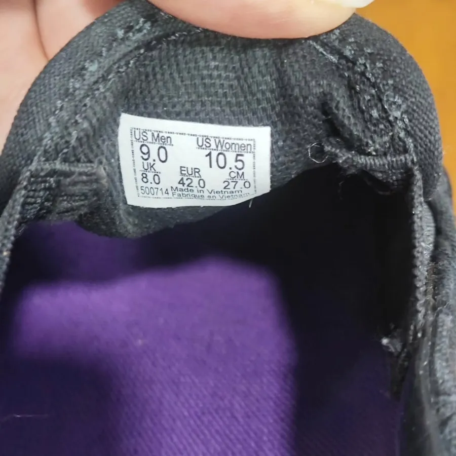 کفش کتونی اورجینال