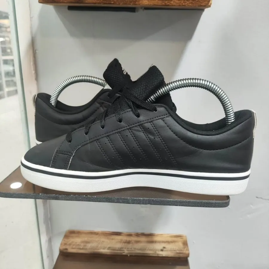 کفش کتونی اورجینال