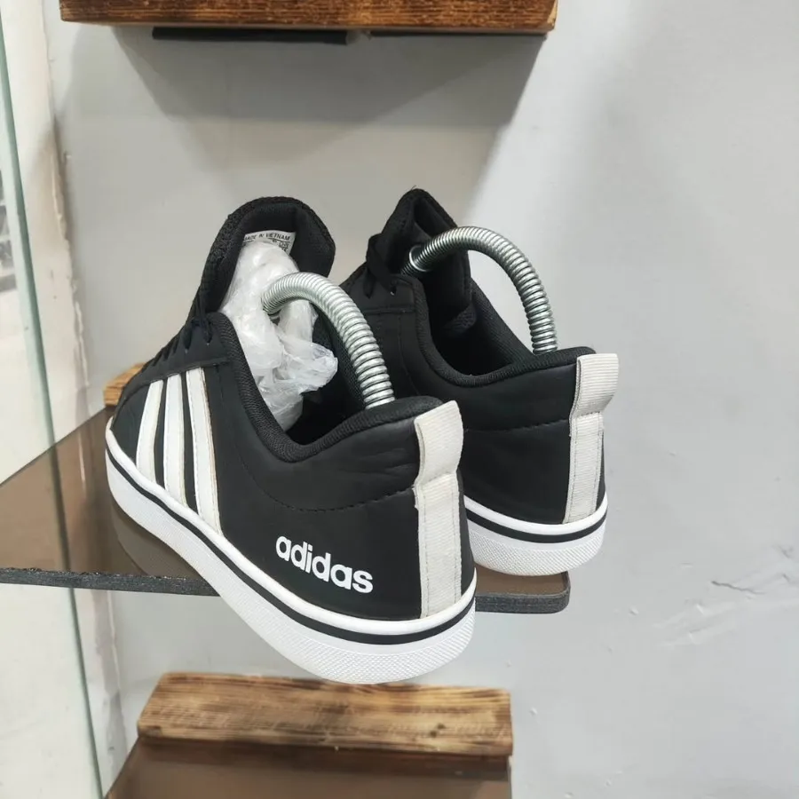 کفش کتونی اورجینال