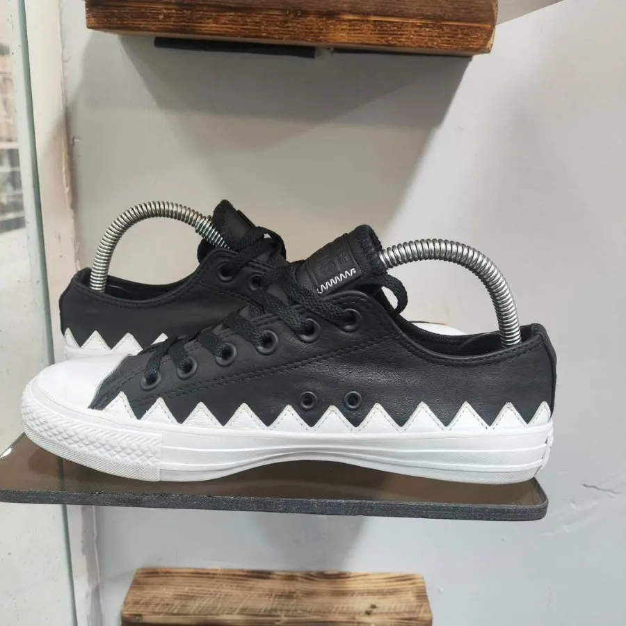 کفش کتونی اورجینال