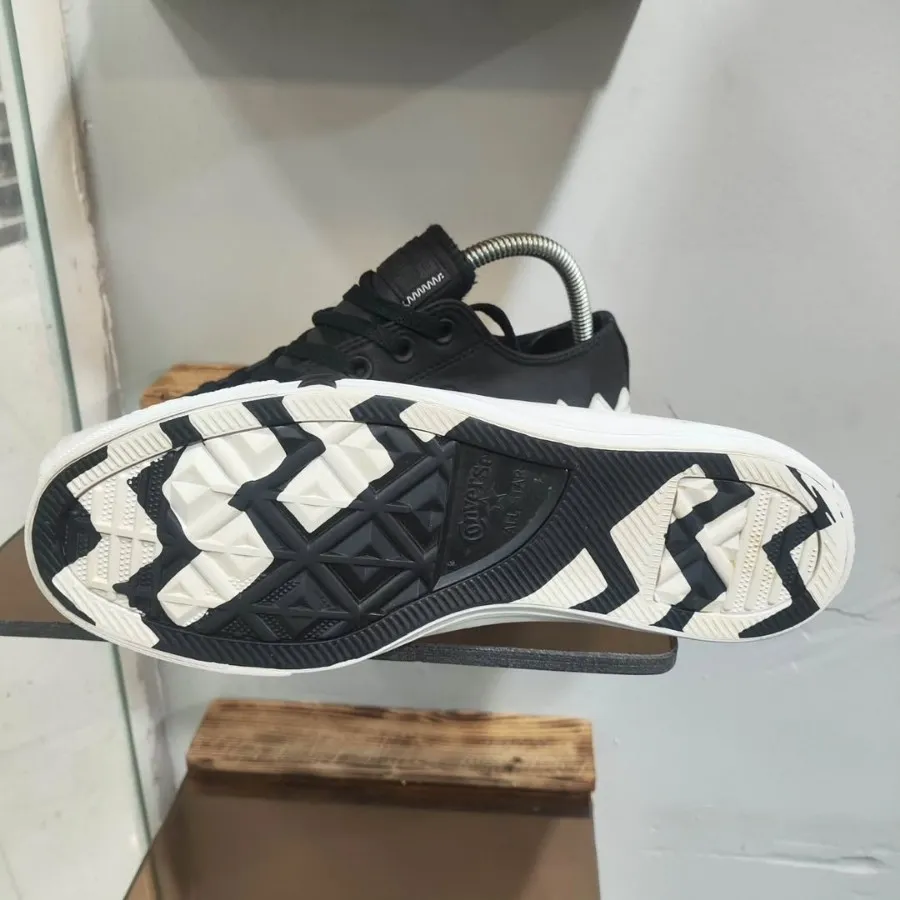 کفش کتونی اورجینال