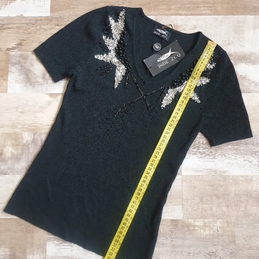 بلوز منجوق دوزی شده