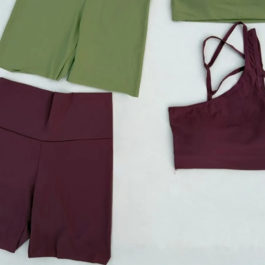 ست شورتک و نیمتنه