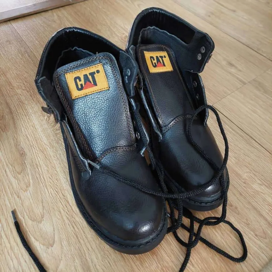 نیم بوت چرم CAT سایز37