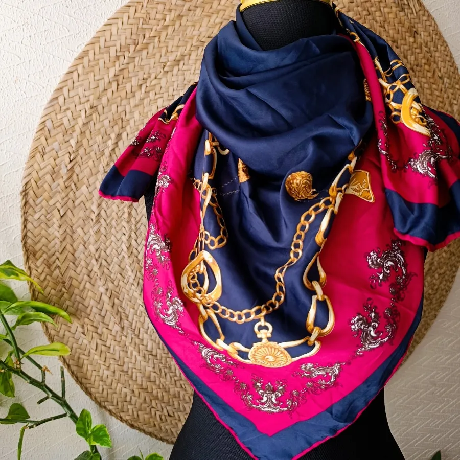 روسری دور دوز