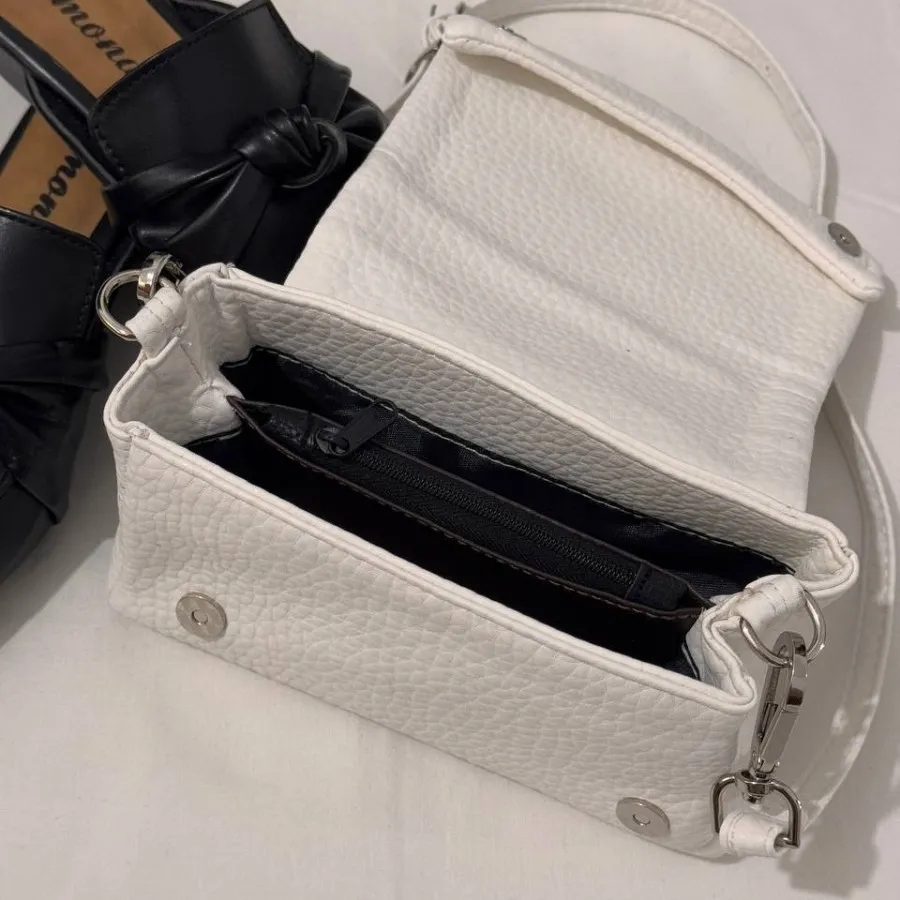 کیف سفید منگو