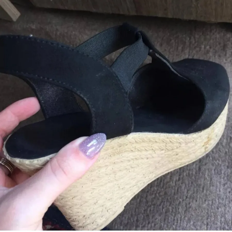 صندل پاشنه دار