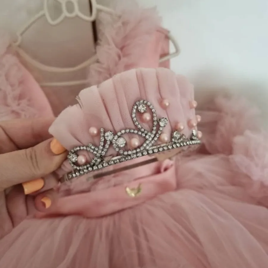 پیراهن و تاج مجلسی