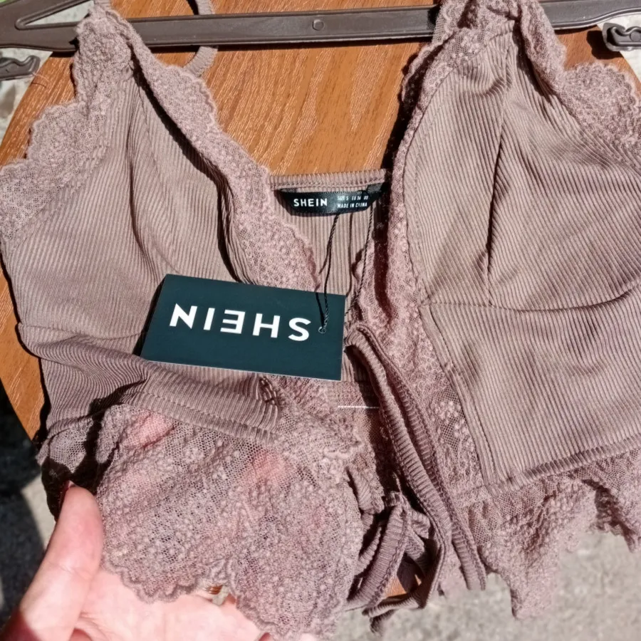 کراپ تاپ کبریتی شین