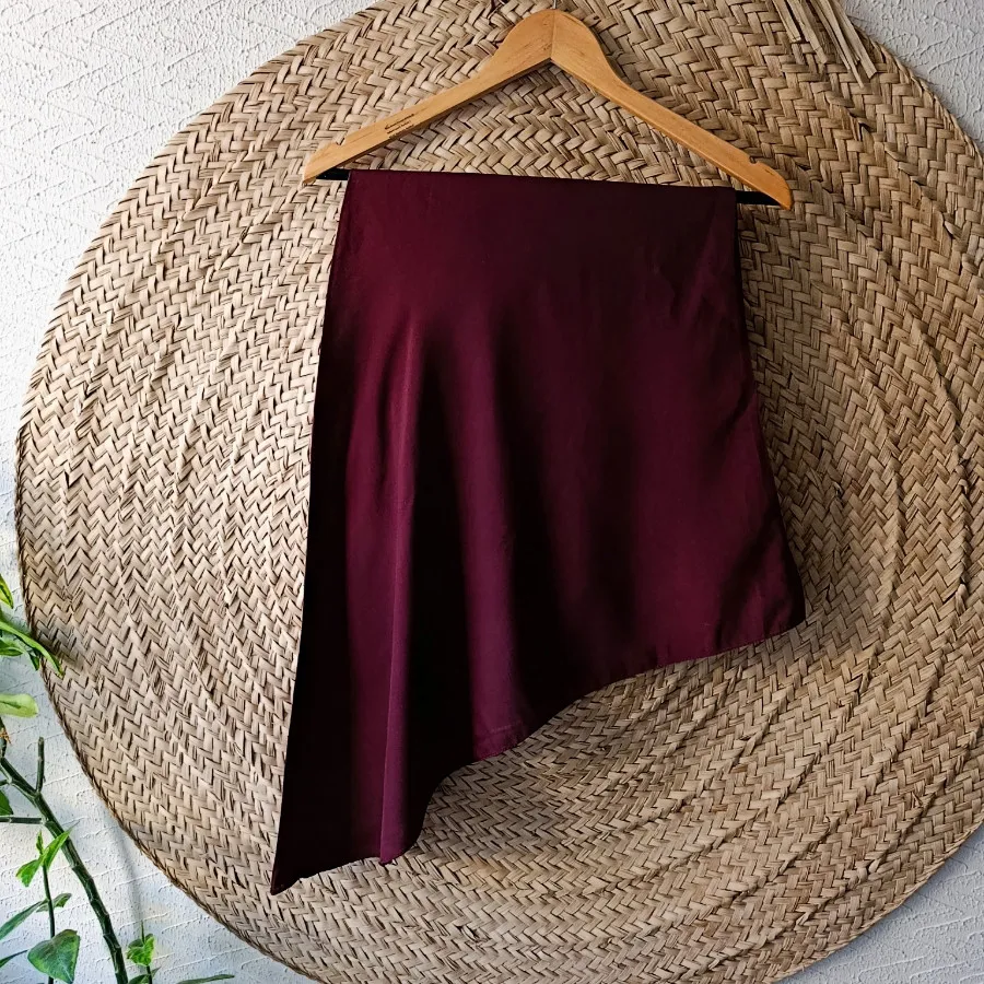 مقنعه زرشکی