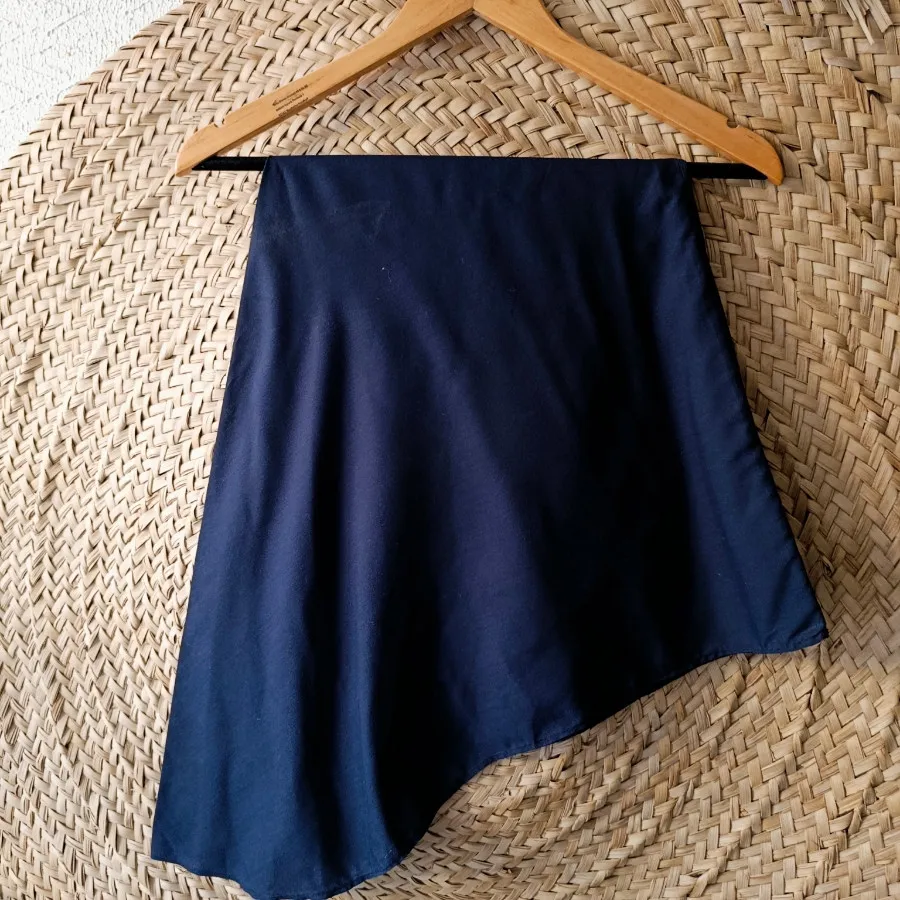 مقنعه سورمه ای