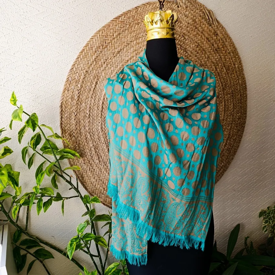 شال فیروزه ای