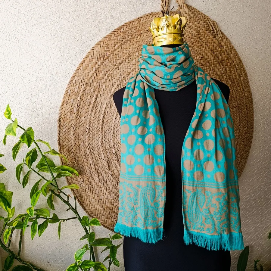 شال فیروزه ای
