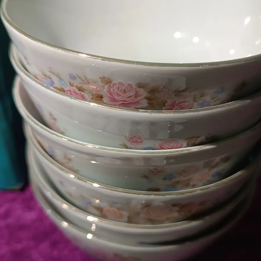 سوپ خوری گل صورتی قدیمی