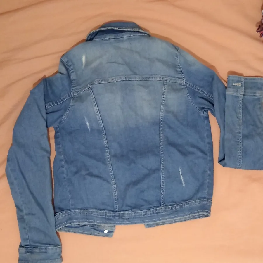 کت جین منگو (mango kids)