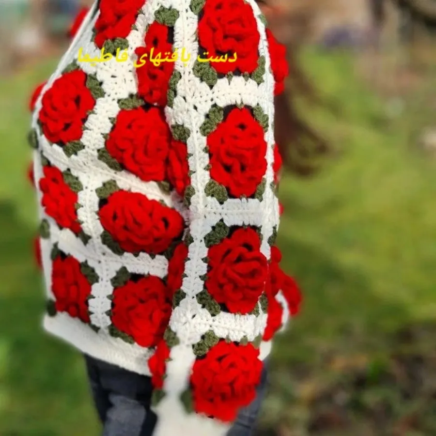 ژاکت گل رز برجسته