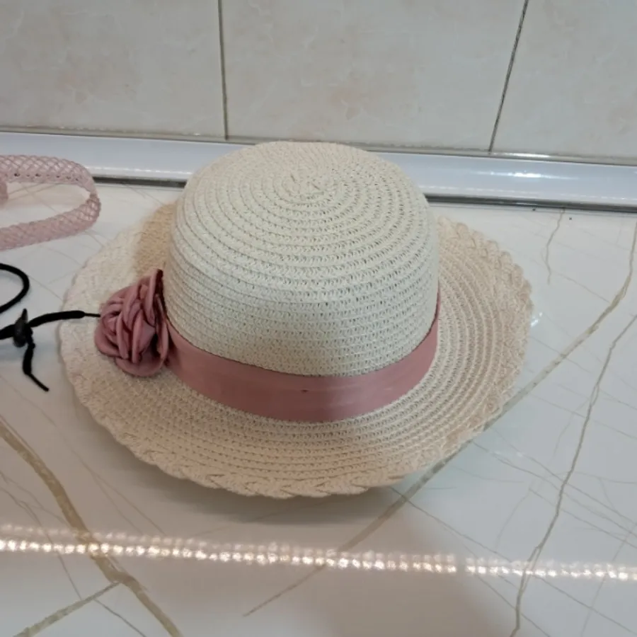 کلاه افتابی و حصیری